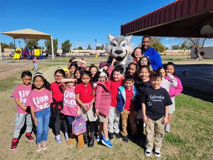 Scruffy the CHS mascot visits Galveston